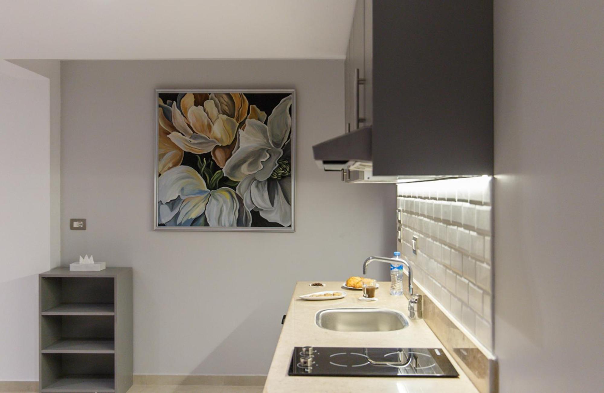 Rhactus House San Stefano *
